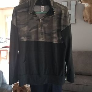 Camo and gray light sweatshirt